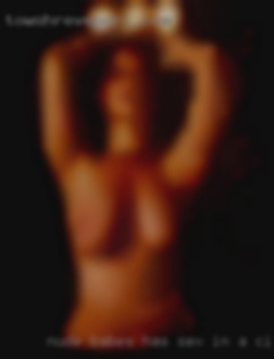 nude babes has sex in a city park